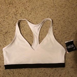 Victoria Secret - sport bra size large